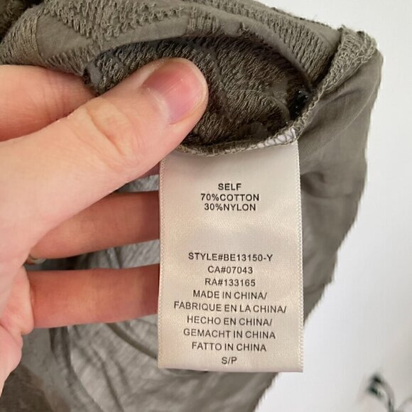 ERI + ALI ANTHROPOLOGIE Olive Green Embroidered Boxy Dolman Sleeve Button Down S - Picture 12 of 16